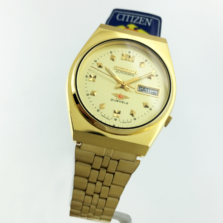 Citizen Automatic 8200 GN-4W-SY - Mặt vàng